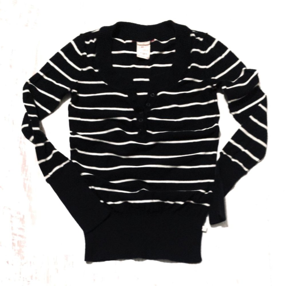 Pre-🖤 Vintage GAP Red B&W V-neck Knit Sweater Top